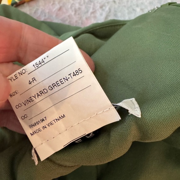 After Six One Shoulder Trumpet Gown With Front Slit Vineyard Green 8R - Picture 7 of 12